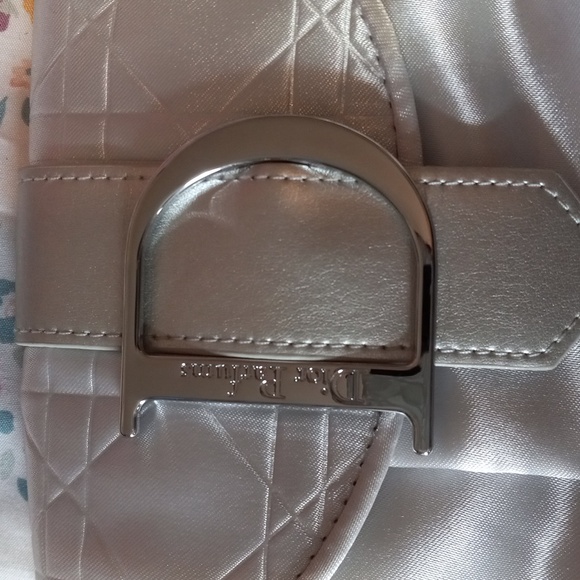 Dior Cosmetic Bag - Picture 3 of 6